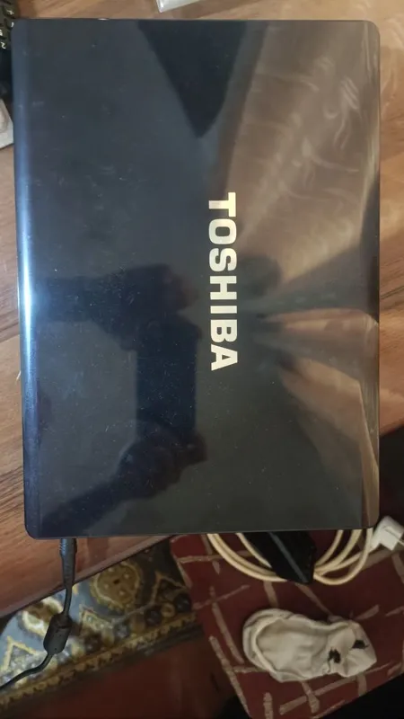 Ноутбук Toshiba не дорого.