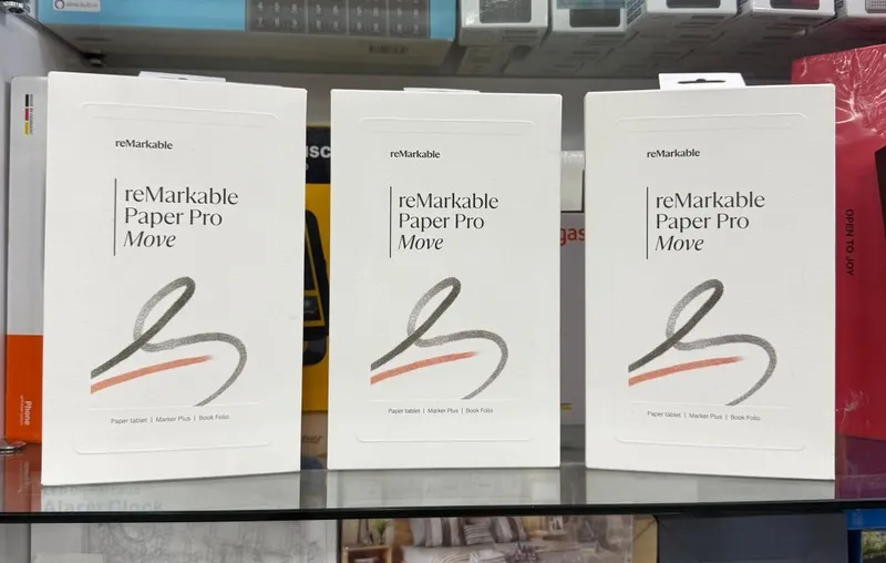 ReMarkable Paper PRO Move + Marker Plus + Book Folio ReMarkable Paper PRO Move + Marker Plus + Book Folio