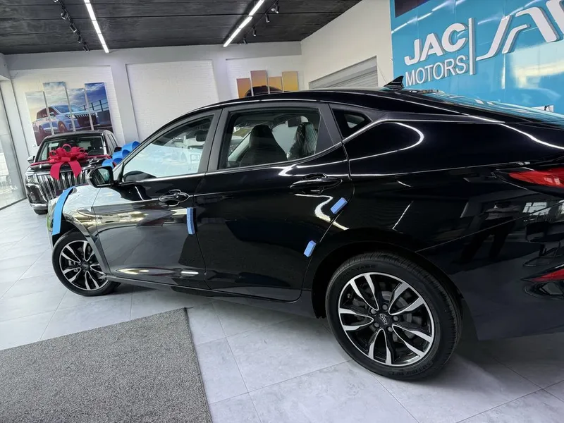 JAC J 7 luxery.. 2