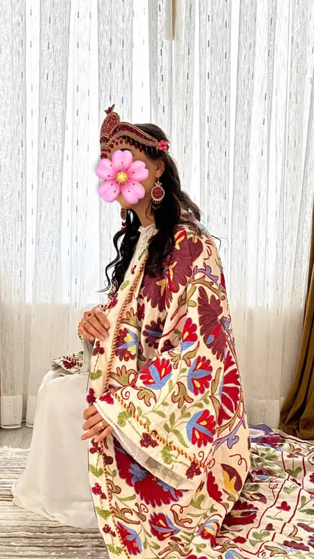 Продается чапан и ансамбль