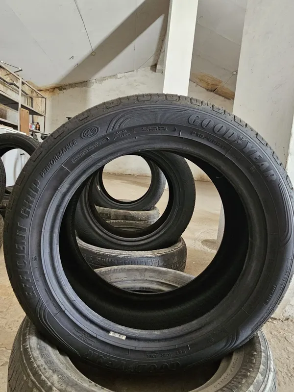 Goodyear EfficientGrip Performance 215/55 R17 shinasi (balon 3 Goodyear EfficientGrip Performance 215/55 R17 shinasi (balon 3