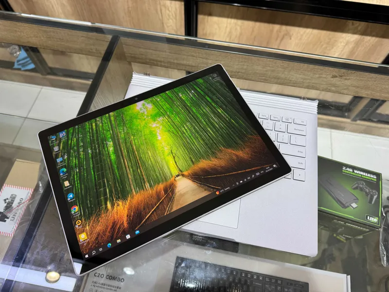 SURFACE Book 2 CORE i7-8650U, 16 GB, 512 SSD, GTX 1050, sensorli 4 SURFACE Book 2 CORE i7-8650U, 16 GB, 512 SSD, GTX 1050, sensorli 4