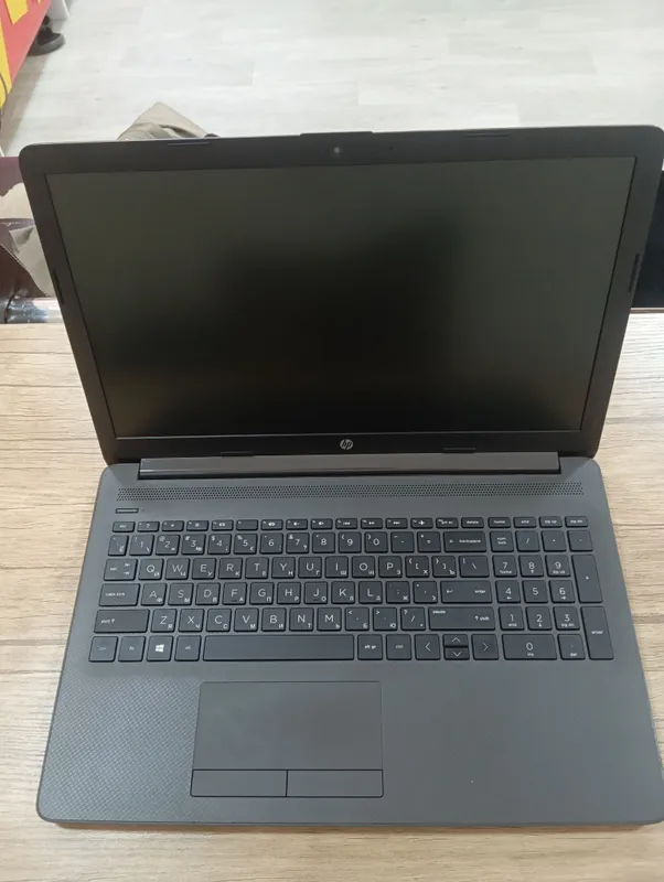 Ноутбук HP 250G7 1