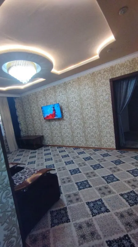 Keles masivda 4 xonali uy sotiladi