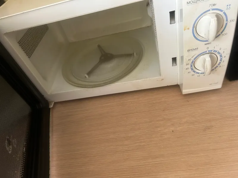Mikrotolqinli pech 2