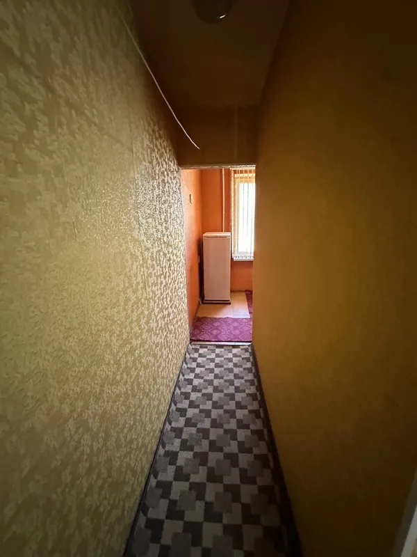 Arenda kvartira Yashnabod T Muljal Yashnabod metro bekati oldida 1xona 5