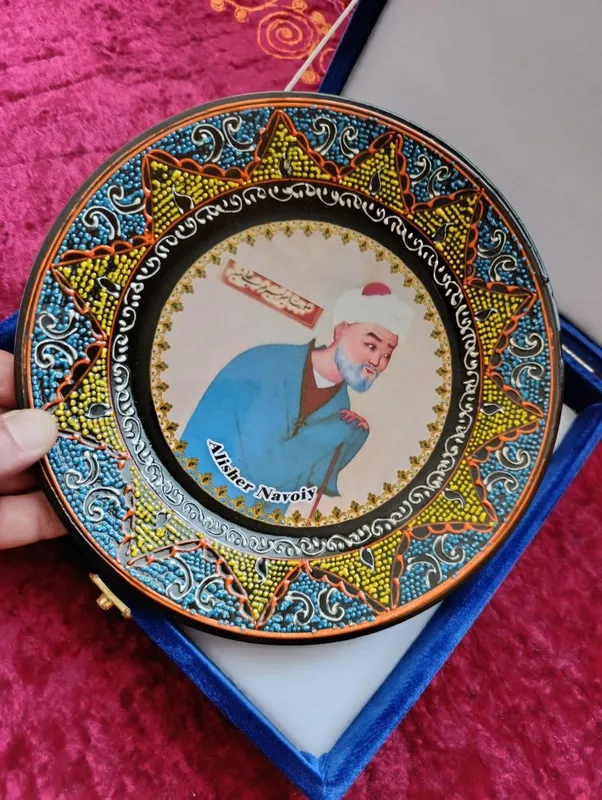 Сувенирные тарелки