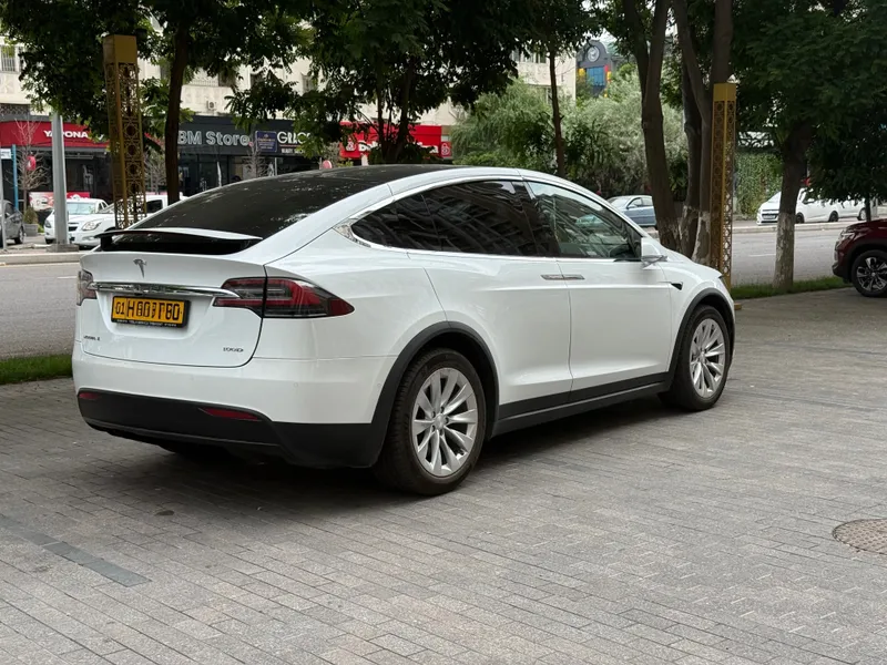 Tesla Model X 100D — фото 3