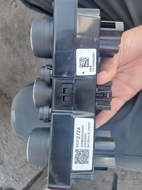 Kobalt kondior A/C knopka 2