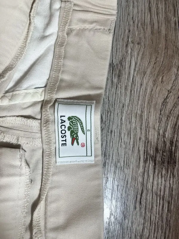Продам оригинальные шорты Lacoste б/у 2 Продам оригинальные шорты Lacoste б/у 2