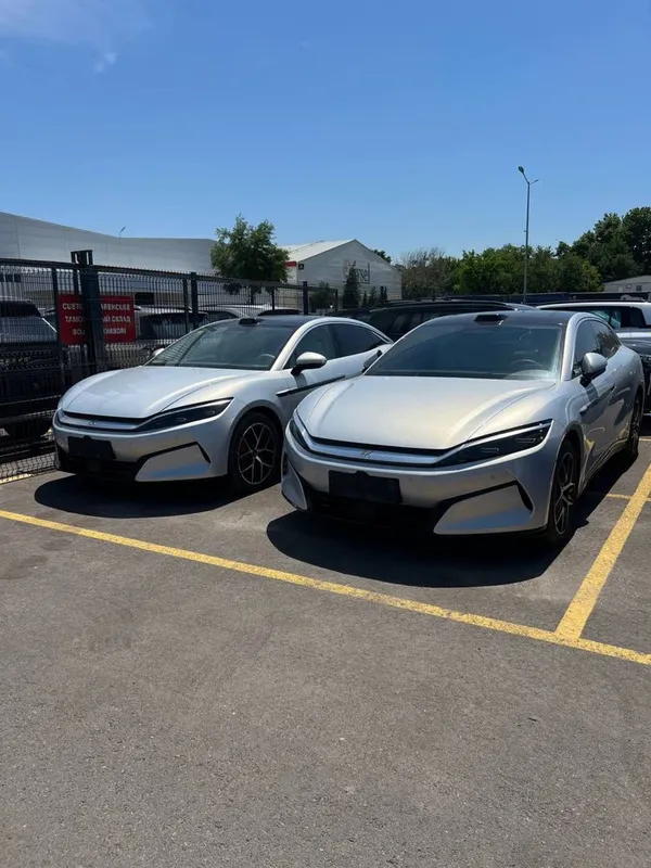 BYD HAN L elektro 601 zapas hod 2.7 sikundli