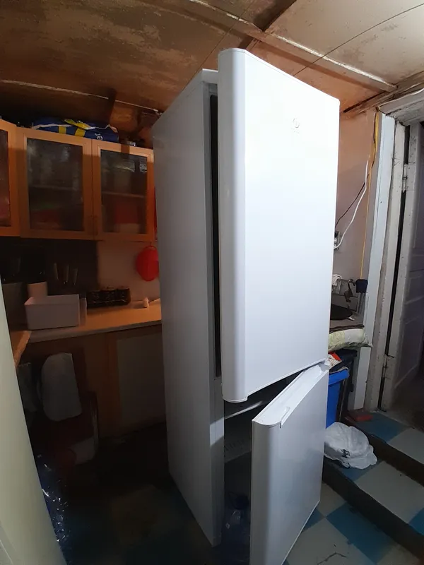 Indesit muzlatgichi 2