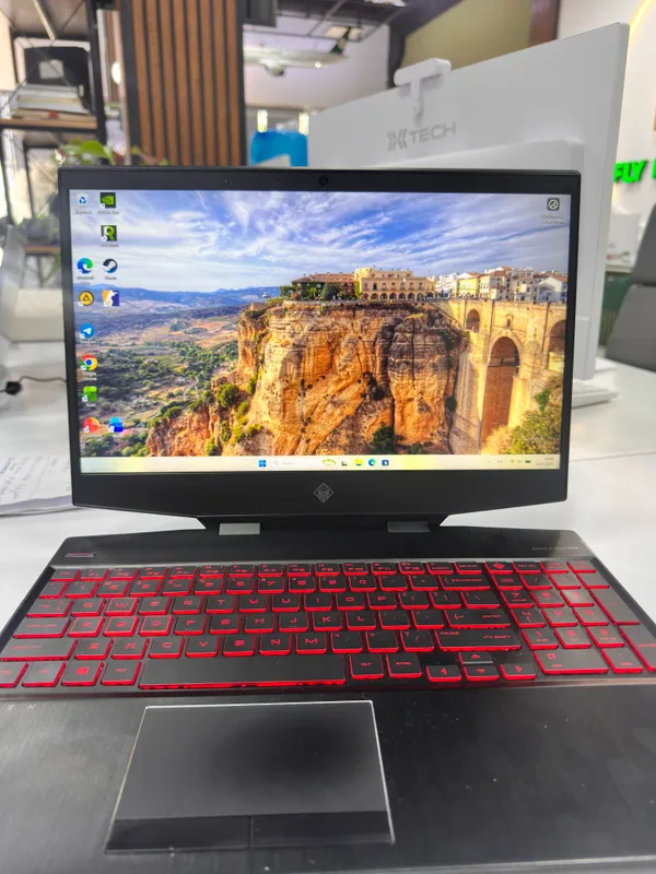 Игровой ноутбук HP Omen 15 RTX 2060 i7 6 ГБ видеокарта 3 Игровой ноутбук HP Omen 15 RTX 2060 i7 6 ГБ видеокарта 3