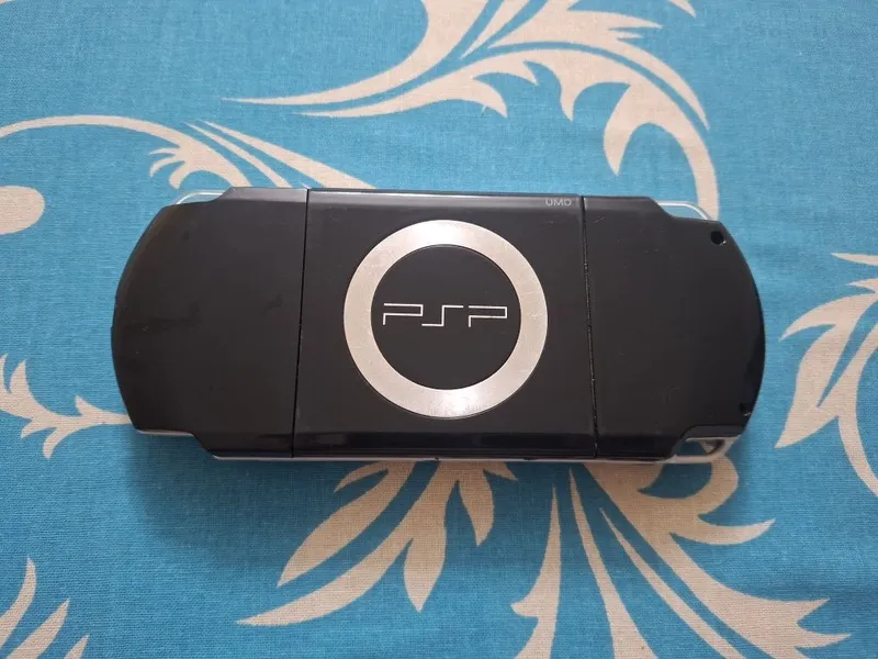 Sony PSP 2000 Black 5 Sony PSP 2000 Black 5