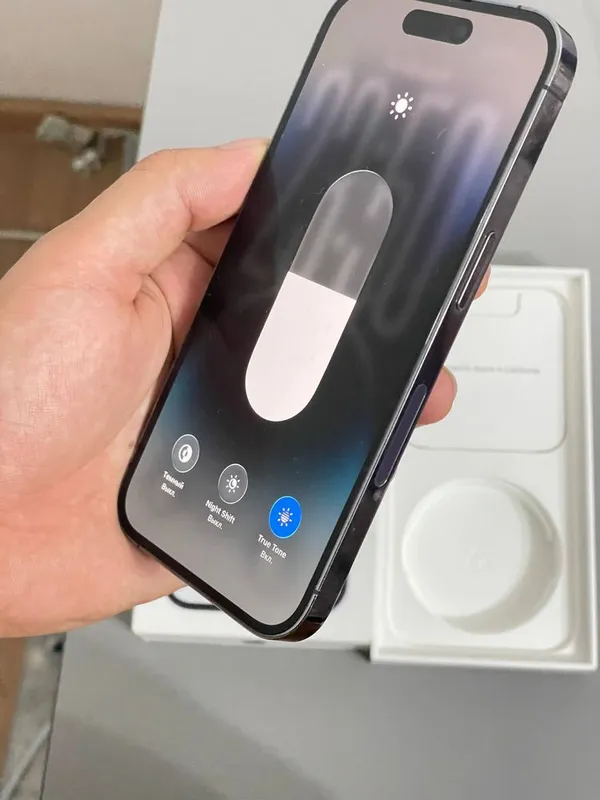 Iphone 14pro LLA 3