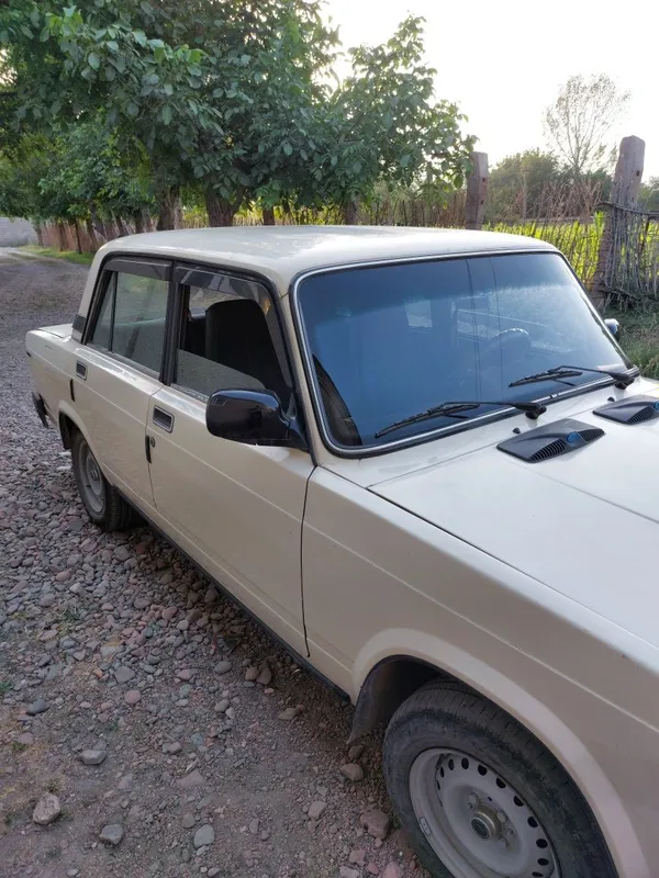 Jiguli vaz 21074