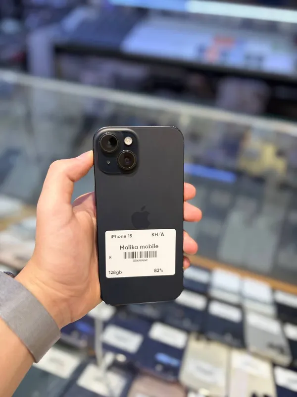 iPhone 15 iPhone 15