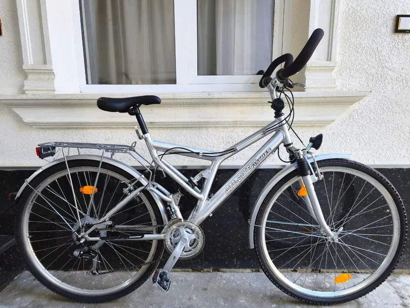 Giant 28 Taiwan velosipedi