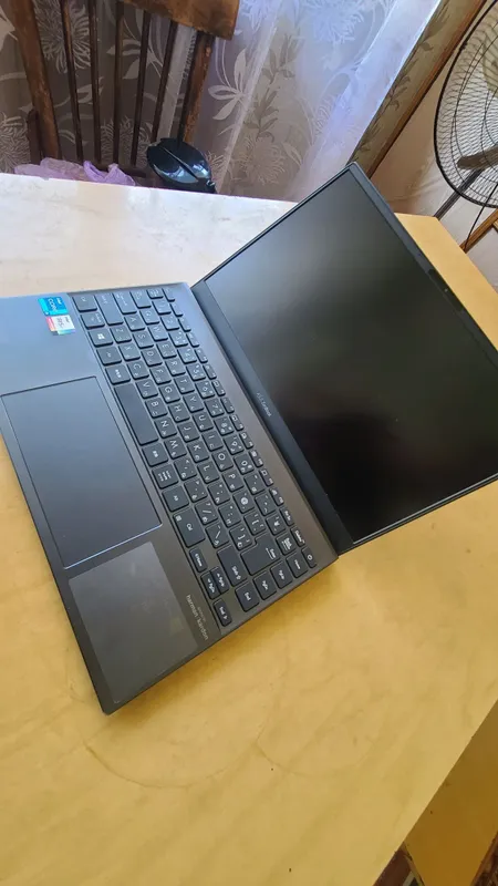 ASUS ZenBook 13 UX325E — atigi bir zaryad qilingan 1 ASUS ZenBook 13 UX325E — atigi bir zaryad qilingan 1