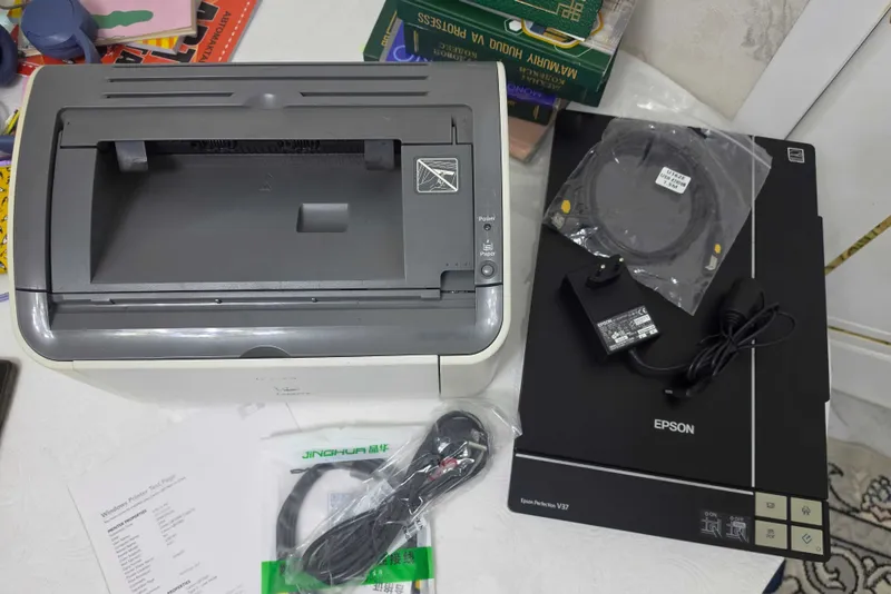 Canon LBP 2900 и сканер Epson V37 в отличном состоянии 4 Canon LBP 2900 и сканер Epson V37 в отличном состоянии 4