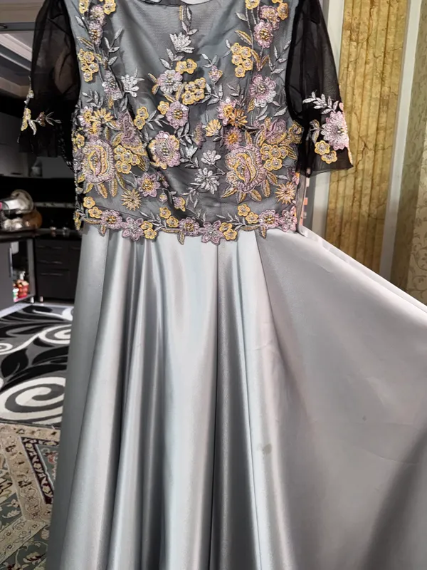 SM o‘lchamdagi ayollar kechki ko‘ylagi 2