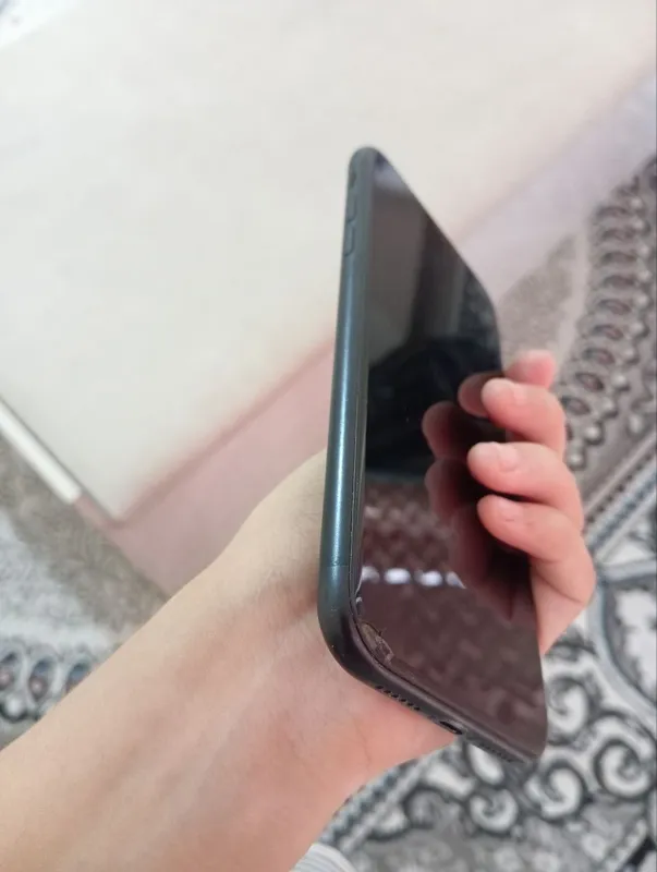 iPhone XR 64 ГБ, ёмкость аккумулятора 86% 3 iPhone XR 64 ГБ, ёмкость аккумулятора 86% 3