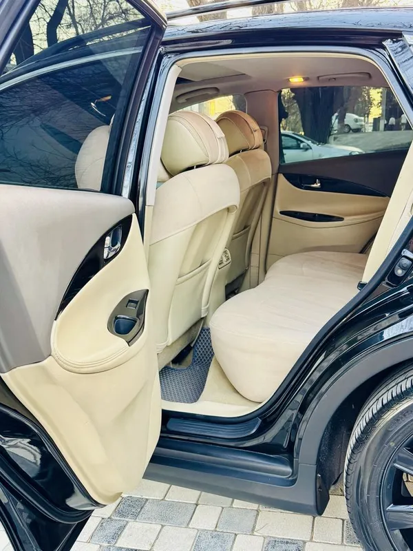 Продаётся своя Infiniti EX35 — фото 7