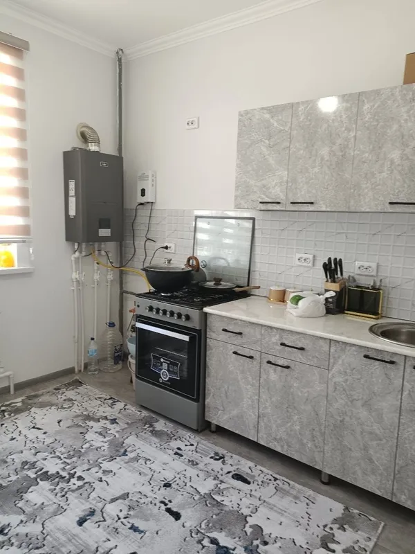 Продается 3х ком кв в Чирчике 2 мкн навастройке 3 этаж 67 квадрат — фото 3