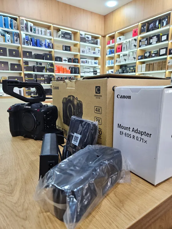 Canon C70