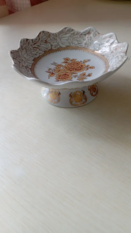 вазочка диаметр 15 см. , высота 7 см.