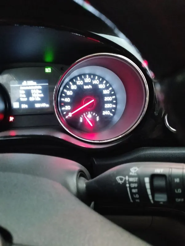 Kia karnival 2019 yil eng fuli 3 Kia karnival 2019 yil eng fuli 3