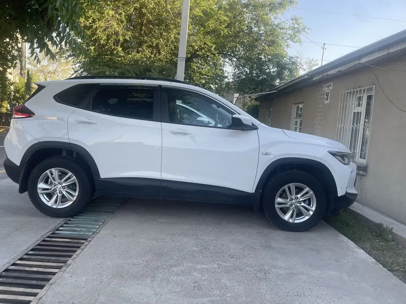 Tracker LS Plus 2024 1