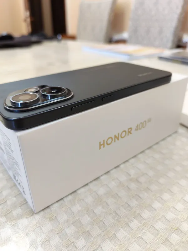 Honor 400 5G 12/256GB Global 7