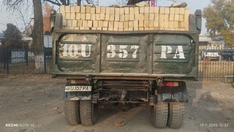 Zil 45 02 sotiladi 1990 yil