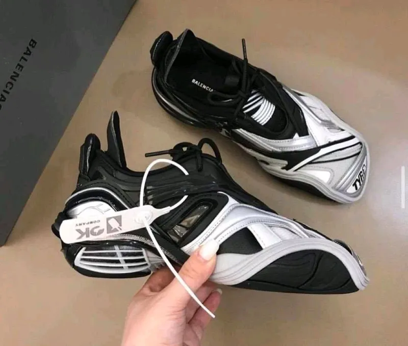 Balenciaga бренд кроссовки, мощный и стильный 1 Balenciaga бренд кроссовки, мощный и стильный 1