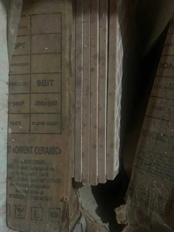 Продам керамическую плитку 300×600 4
