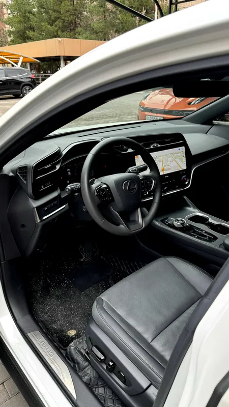 Lexus RZ450e Full AWD — фото 5
