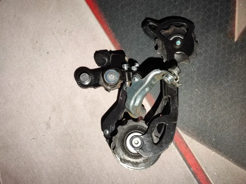 Переключатель Shimano Altus rd m-2000 9 скоростей 3 Переключатель Shimano Altus rd m-2000 9 скоростей 3