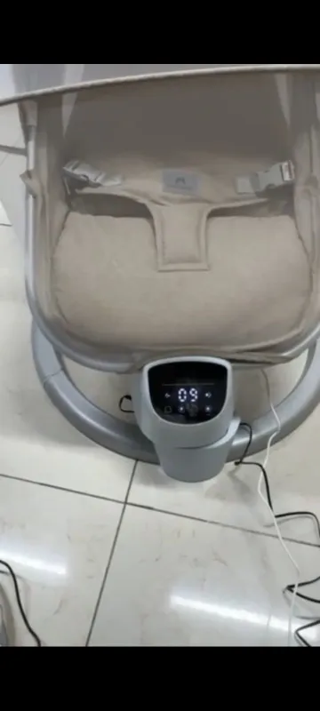 Bu rasmda chaqaloqlar uchun elektron belanchak (baby swing) — фото 2