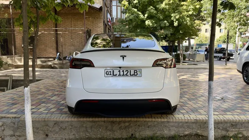 Tesla Model Y Perfomance 2024 5 Tesla Model Y Perfomance 2024 5