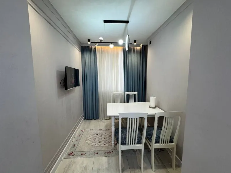 3 xonali kvartira, 80 m2, Yakkasaroy 4