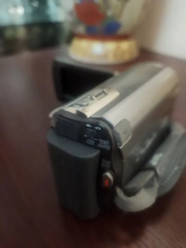 Видеокамера JVC GZ-MG630HE или Видеокамера JVC GZ-MG630HER 35x Zo 3 Видеокамера JVC GZ-MG630HE или Видеокамера JVC GZ-MG630HER 35x Zo 3