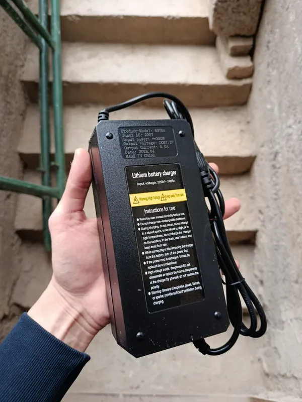 Elektro velik uchun zaryashnik 1 Elektro velik uchun zaryashnik 1