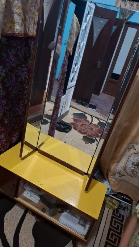 Katta mebelniy oyna , трюмо с зеркалом