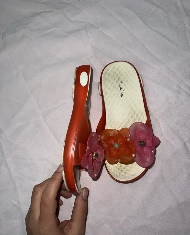 Bolalar oyoq kiyimi, shippaklar, sandallar, mayka 3 Bolalar oyoq kiyimi, shippaklar, sandallar, mayka 3