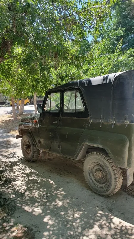 Uaz 469 sotiladi srochni 5