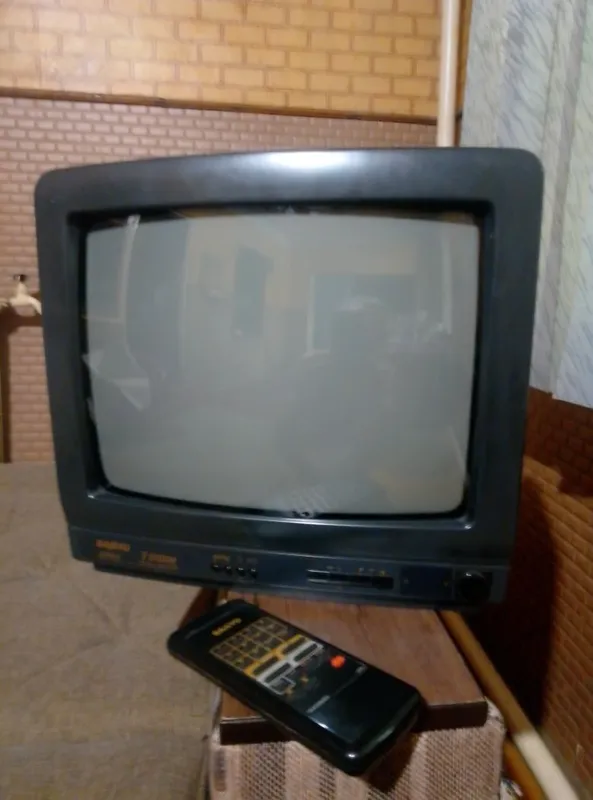 Японский телевизор SANYO 1 Японский телевизор SANYO 1