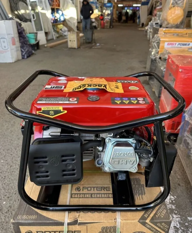 Generator Dvijok 1.5 кВа генератор движок бензиновый — фото 1