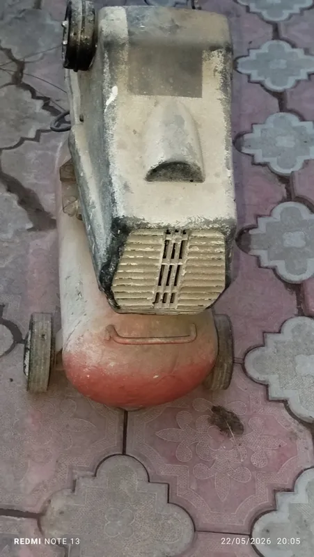 Kompressor sotiladi