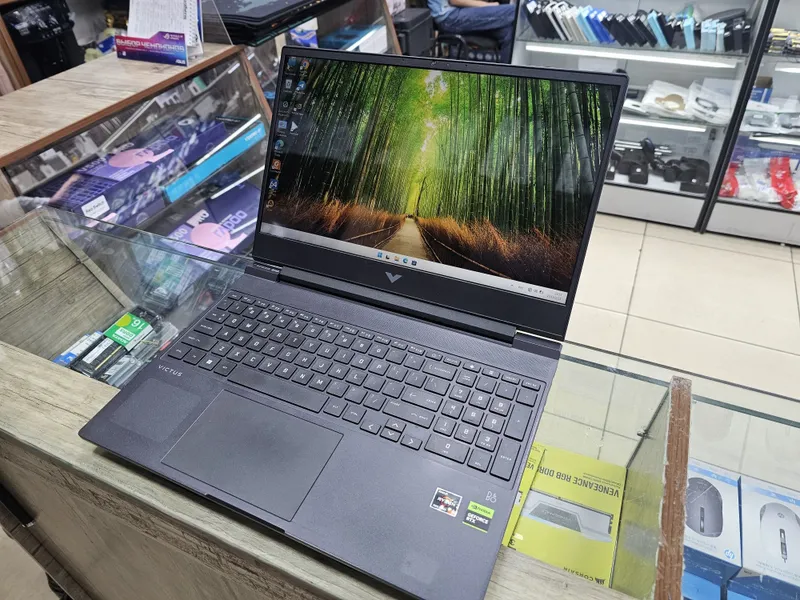HP Ryzen 5 + RTX2050